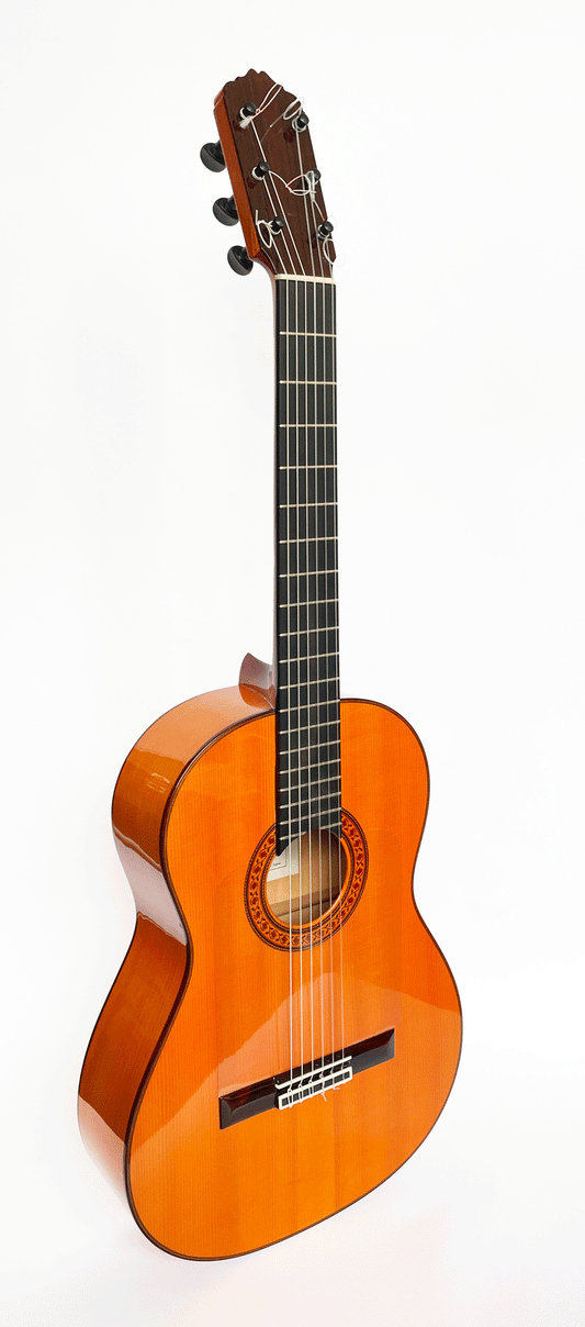 Lozano Flamenco guitar - blanca